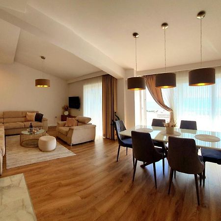 Grey House Apartment มาคาร์สกา ภายนอก รูปภาพ