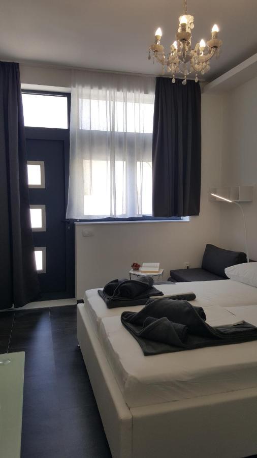 Grey House Apartment มาคาร์สกา ภายนอก รูปภาพ