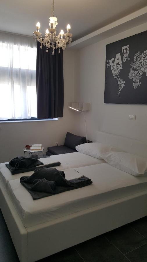Grey House Apartment มาคาร์สกา ภายนอก รูปภาพ