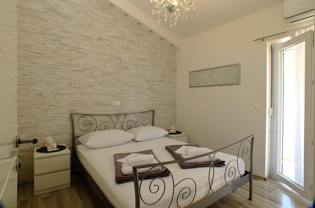 Grey House Apartment มาคาร์สกา ภายนอก รูปภาพ