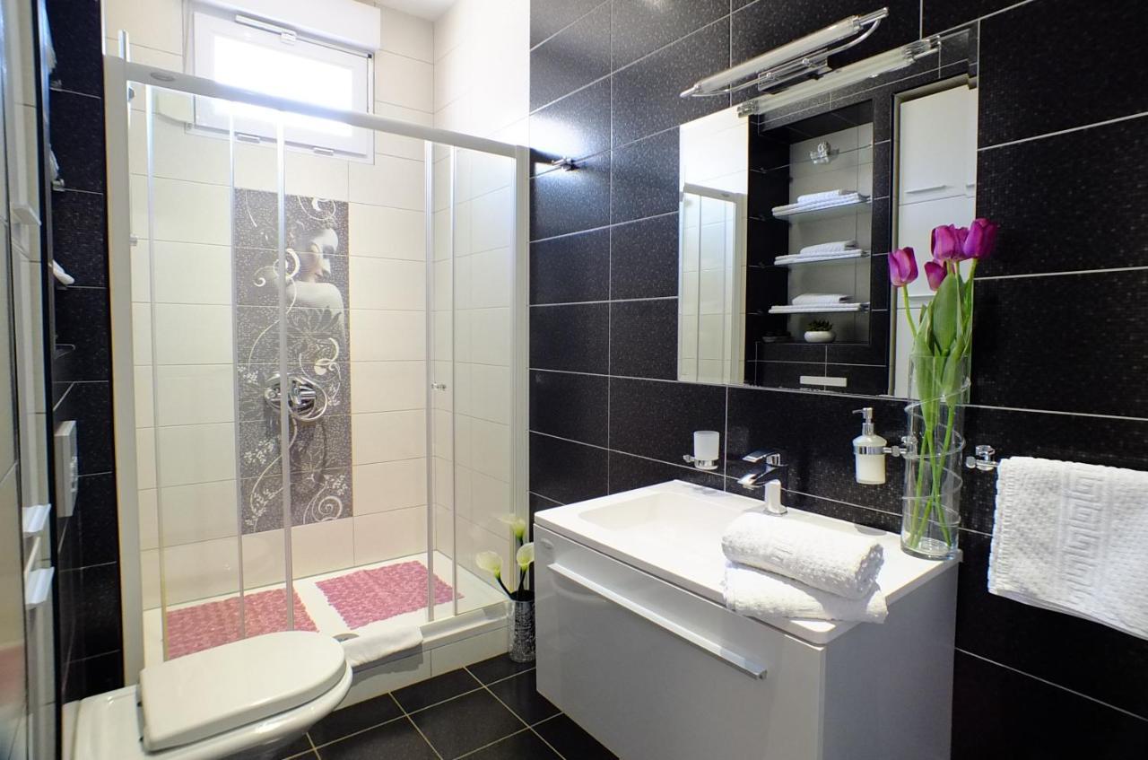 Grey House Apartment มาคาร์สกา ภายนอก รูปภาพ