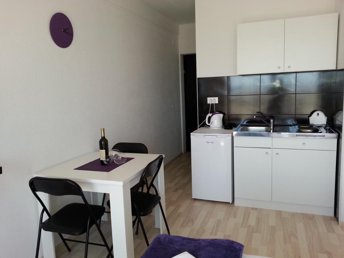 Grey House Apartment มาคาร์สกา ภายนอก รูปภาพ