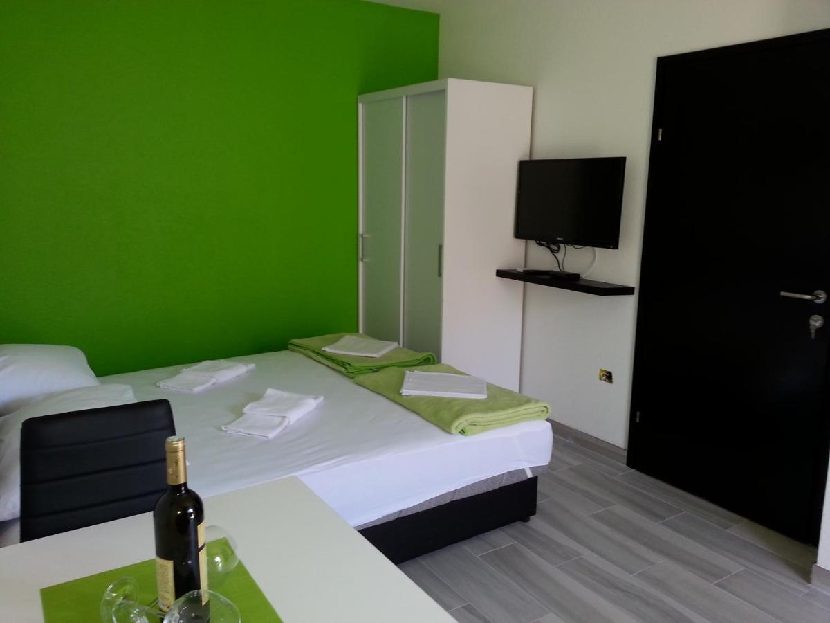 Grey House Apartment มาคาร์สกา ภายนอก รูปภาพ
