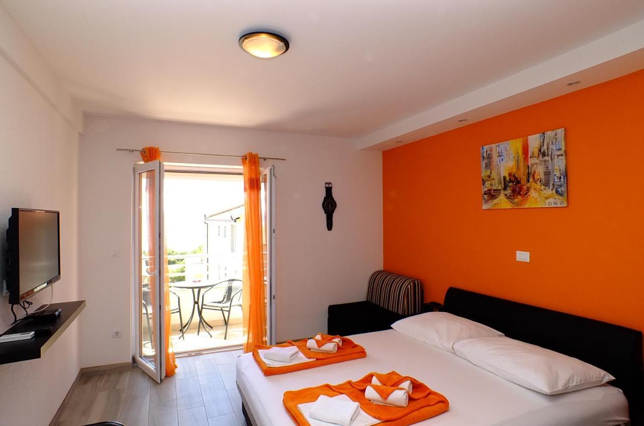 Grey House Apartment มาคาร์สกา ภายนอก รูปภาพ