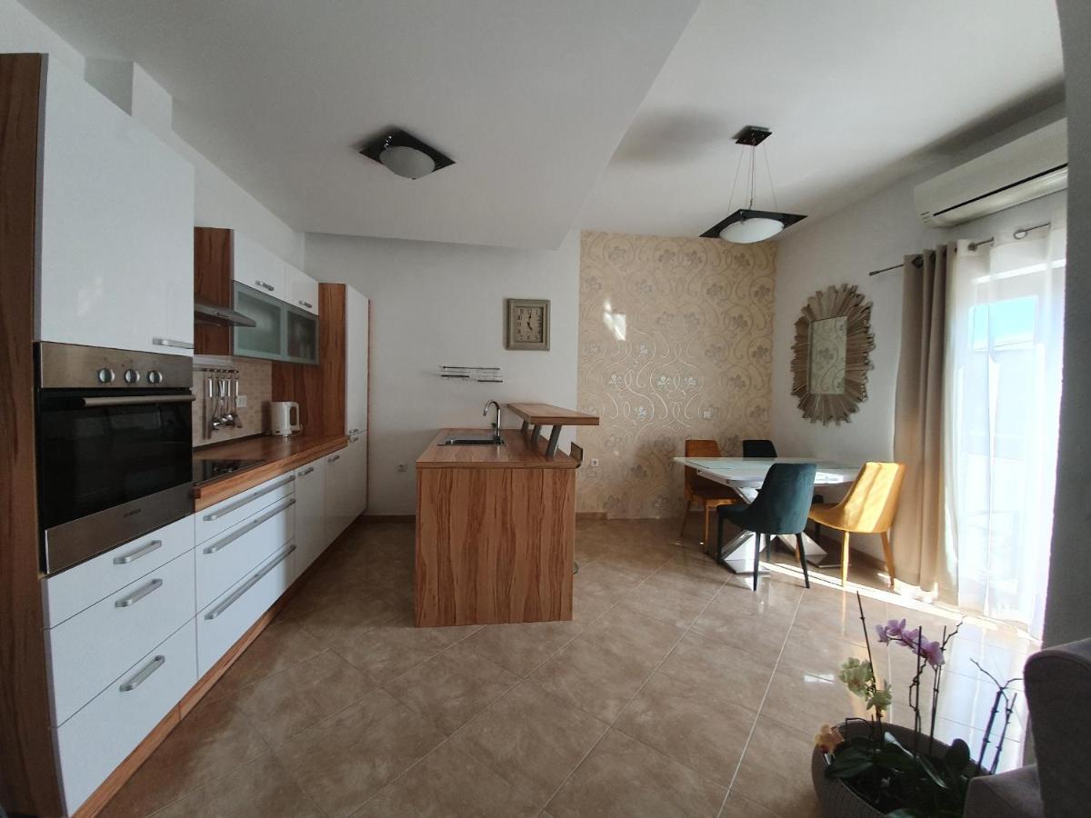 Grey House Apartment มาคาร์สกา ภายนอก รูปภาพ
