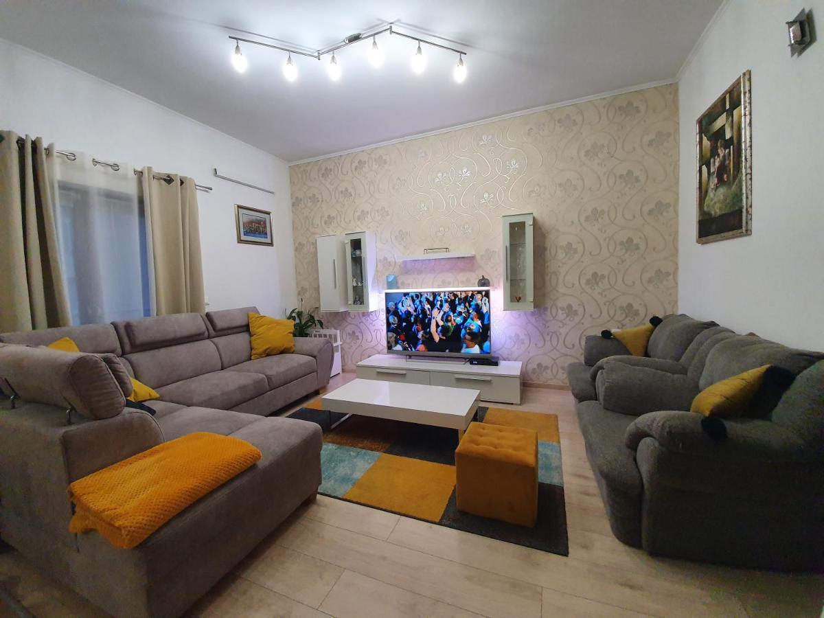 Grey House Apartment มาคาร์สกา ภายนอก รูปภาพ